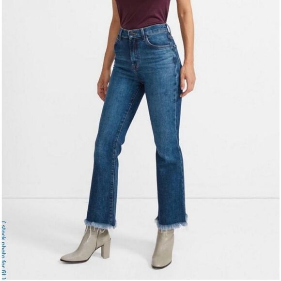 J Brand Julia High Rise Cropped Flare Raw Hem Medium Wash Jeans in Romance Sz 25 - Picture 9 of 15